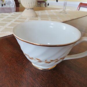 Footed Cup Grantcrest Swirl 1