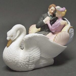Lenox Carousel Courtship Figure Fine Porcelain 1995 Retired Numbered Mint in Box 1