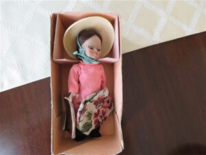 Madam Alexander Doll Vietnam 788 1