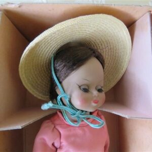 Madam Alexander Doll Vietnam 788 2