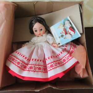 Madame Alexander Doll Russia 774 3