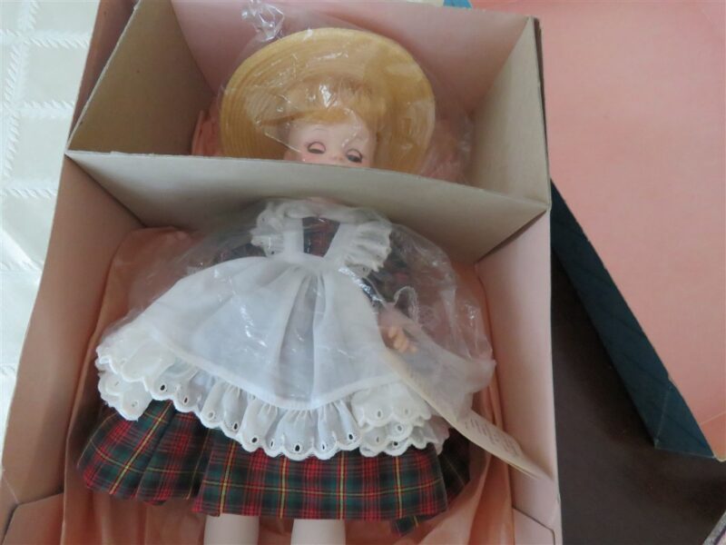 McGuffey Ana 1525 Madame Alexander Doll 3