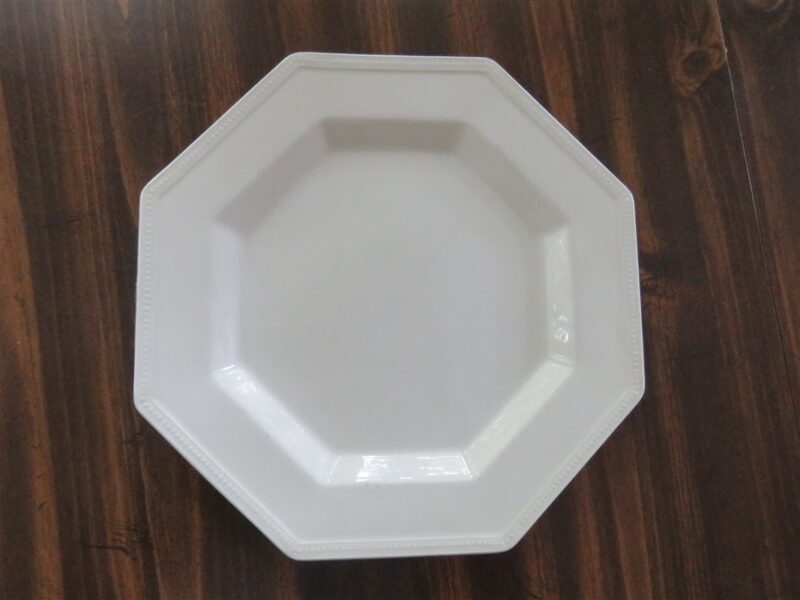 Dinner Plate Heritage White Octagonal by JOHNSON BROTHERS 1