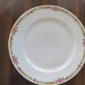 T & V Limoges Luncheon Plate Tressemanes Vogt 1