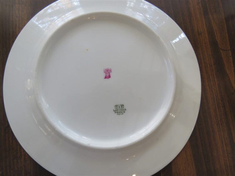 T & V Limoges Luncheon Plate Tressemanes Vogt 2