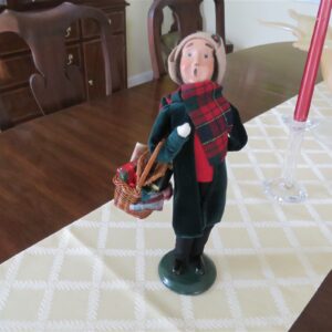 Byers Choice 2002 Excl Lenox Man with Basket of Gifts 1