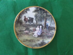 HIDE AND SEEK Plate The Plain Folk Amish Mennonite Lenox Buggy Floral Al Koenig 1