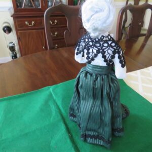 Byers’ Choice Caroler Lenox Exclusive Grandmother 2
