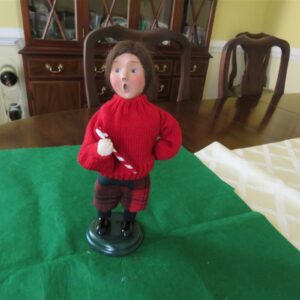 Byers Choice Caroler Lenox Girl 1