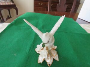 Lenox Ivory Classic Cardinal Bird Figurine 1