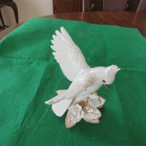 Lenox Ivory Classic Cardinal Bird Figurine 2