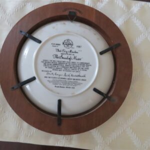 Sound of Music Collector Plate "CLIMB EV'RY MOUNTAIN" 1987, 8th Series Knowles 2