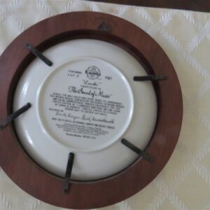 Sound of Music Collector Plate "Laendler" 4th plate in Sound of Music series 2