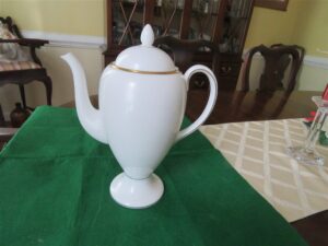 Wedgwood California Coffee Pot, Wedding Band China, 1