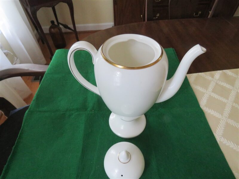 Wedgwood California Coffee Pot, Wedding Band China, 3