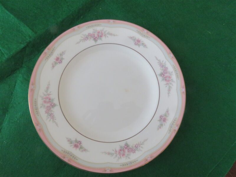 Wedgwood Rosalie Plate Bread & Butter 1