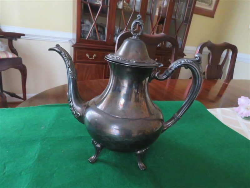 Oneida Silver Silverplated Coffee Pot. William A Rogers. 1