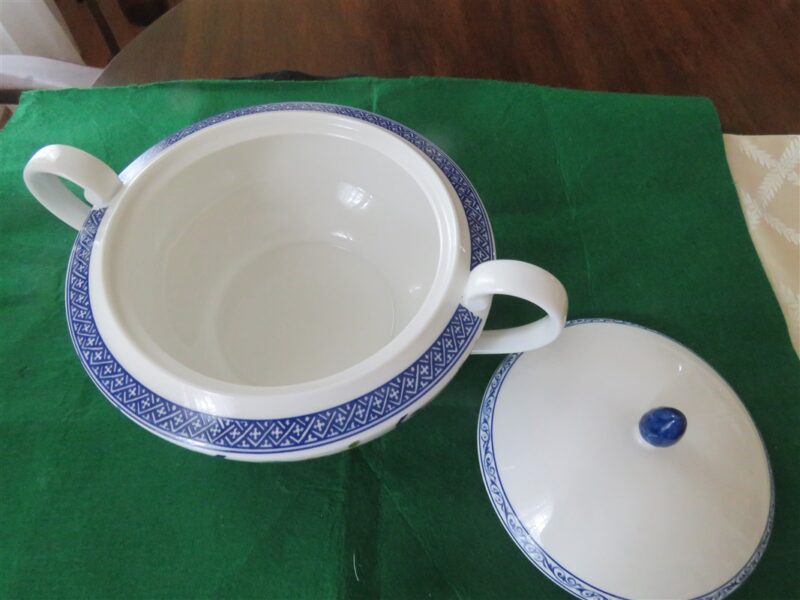 Ralph Lauren Mandarin Blue Covered Vegetable Bowl Casserole Soup Tureen 3