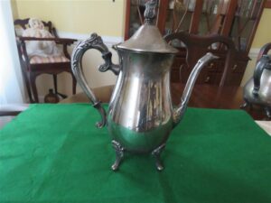 Vintage Silverplate Lidded Coffee Pot  Footed 2