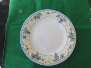 Pfaltzgraff Merlot, dinner plate, 1