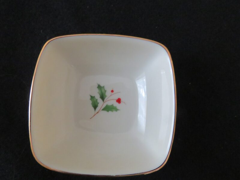 Lenox Holly Christmas Dipping Bowl Gold ring on rim. 1