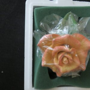 Lenox Flower Porcelain Figurine "The Lenox Gold Rose Club" 1