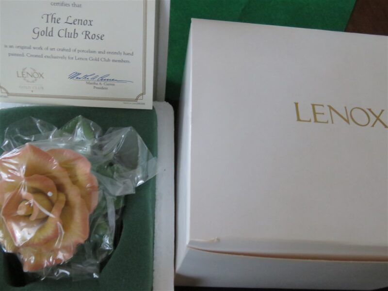 Lenox Flower Porcelain Figurine "The Lenox Gold Rose Club" 4