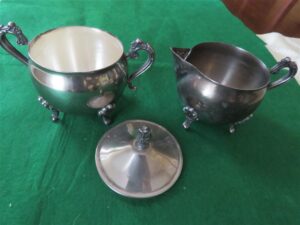 Vintage Silver Plated Covered Sugar Bowl & Creamer 2