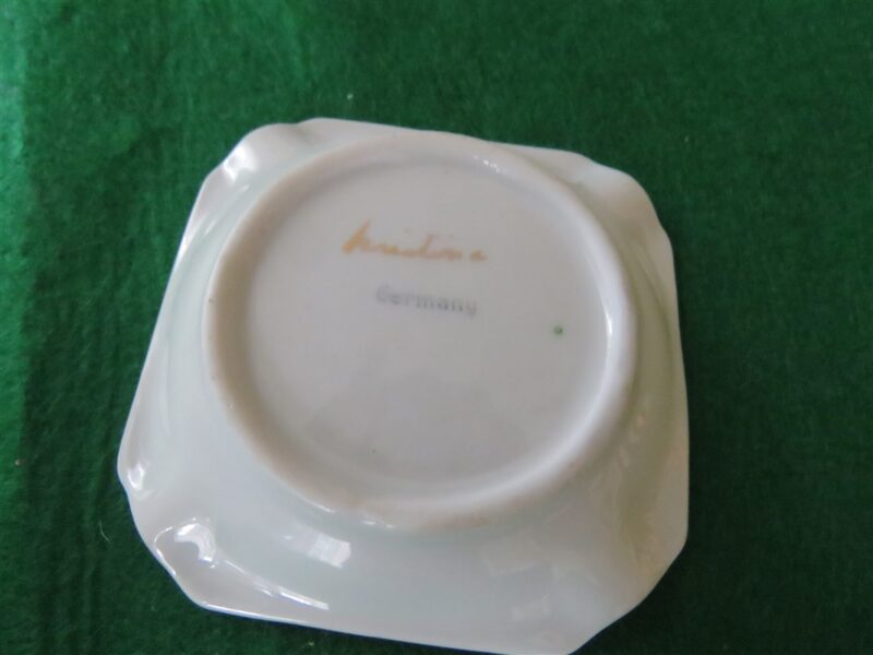 Vintage Hutschenreuther Selb Ash Tray Brighton pattern 2