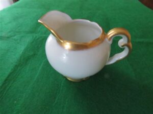 Vintage Hutschenreuther Selb Small Creamer Brighton pattern 2