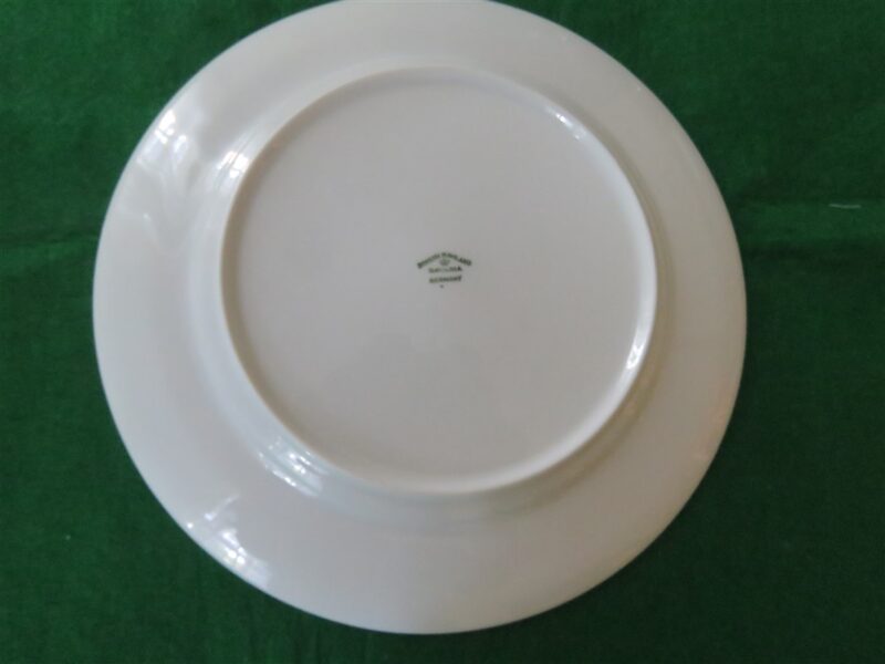 Dinner Plate Johann Haviland Forever Spring 10 ¼ inches diameter Vintage from the 1980’s. Blue and pink flowers with green leaves around the rim and in the middle. Gold ring on the rim. Good condition. No dings, chips or scratches. Must be considered as used. 2