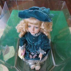 Collectors Choice Musical Porcelain Doll Vintage Jewel Gift Gallery 1