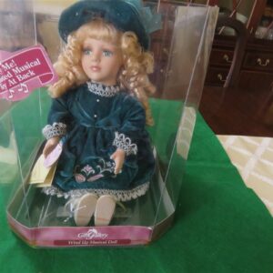Collectors Choice Musical Porcelain Doll Vintage Jewel Gift Gallery 2
