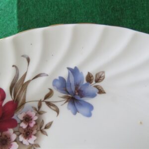 Crown Staffordshire Luncheon Plate Red roses 2