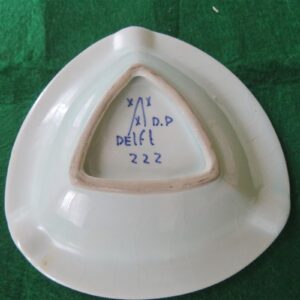 Vintage Ash Tray by Delftware Triangle shape. 2