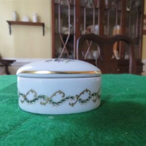 Limoges Porcelain Trinket Box. Oval shape with lid. 2