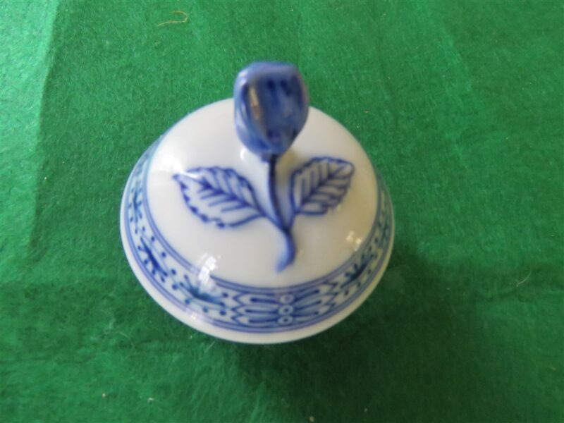 Vintage Hutschenreuther Porcelain Trinket Box 3