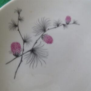 Bread Plate Canonsburg Pottery Sky Line Wild Clover Bread plate is decorated with pink seed pods and gray and black stems. Vintage 1960’s 6 3/8 inches diameter. Very good condition. No chips, cracks or dings. No crazing. No back mark. Must be considered as used. 2
