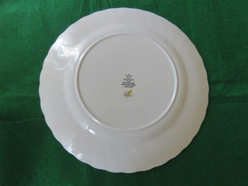 Myott Staffordshire Ironstone Dinner Plate. Wheat pattern. 3