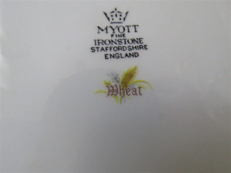 Myott Staffordshire Ironstone Dinner Plate. Wheat pattern. 4