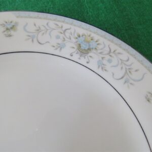 American Royalty Dinner Plate Blue Versailles 2
