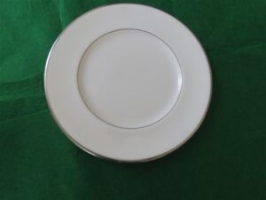 Salad Plate Royal Doulton Argenta 1