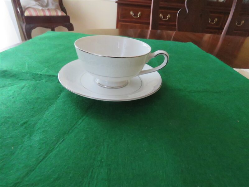 Footed Tea Cup Imperial Royal M Mita 11