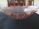 Pink Depression glass fruit bowl center piece. Anchor Hocking. 2