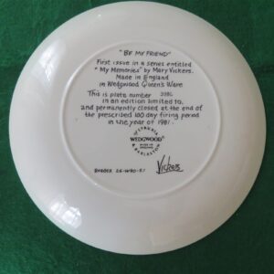Collector Plate “Be My Friend” First issue in series “My Memories” by Mary Vickers. 2