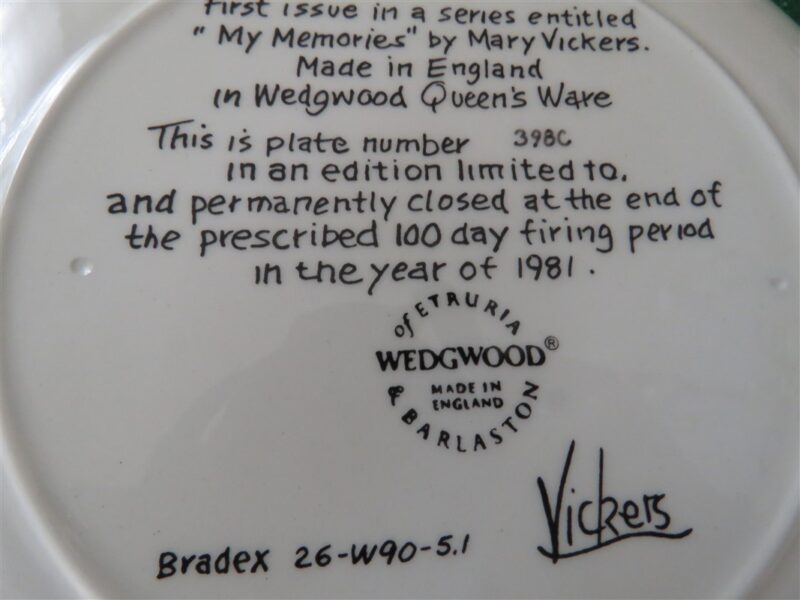 Collector Plate “Be My Friend” First issue in series “My Memories” by Mary Vickers. 3