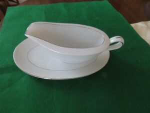 Gravy Boat & Under Plate by Royal M Mita Imperial pattern 12