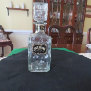 Ezra Brooks Kentucky Bourbon Whiskey Decanter, Clear Glass Vintage 70’s 1