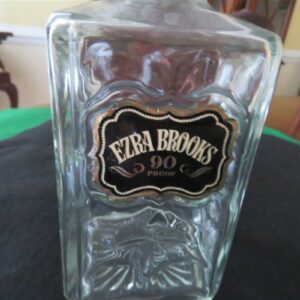 Ezra Brooks Kentucky Bourbon Whiskey Decanter, Clear Glass Vintage 70’s 2