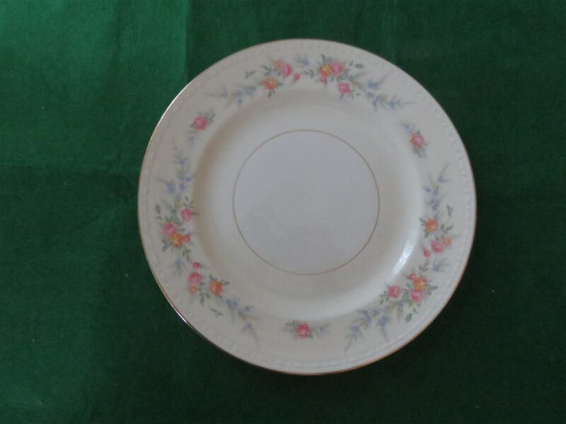 Dinner Plate Homer Laughlin J46N5 Eggshell Georgian 1